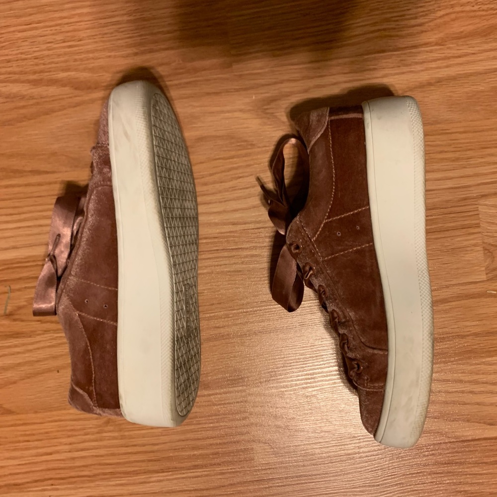 Steve Madden Sneakers - Picture 5 of 6
